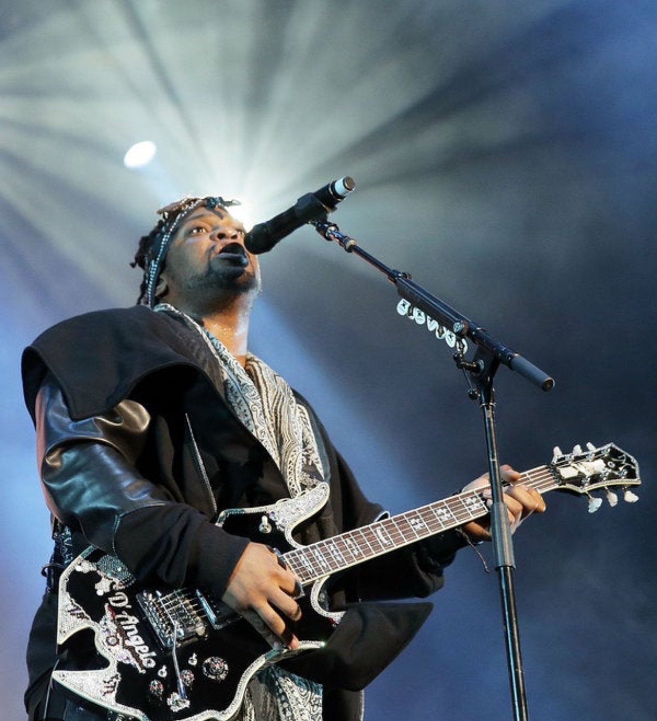 Soul Legend D’Angelo, 51, Passes Away After Private Battle with Pancreatic Cancer
